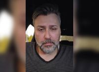 Με δάκρυα στα μάτια ο Γιάννης Καλλιάνος: Αυτό που έκαναν στον πατέρα μου θα το πληρώσουν ακριβά