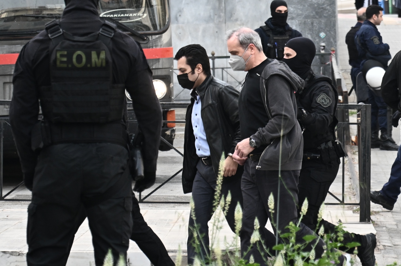 Κολωνός: Στη φυλακή Μίχος και «Μιχάλης» για τον βιασμό της 12χρονης -Ελεύθερη η μητέρα και άλλοι 17