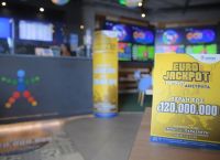 Το Eurojackpot μοιράζει απόψε 120 εκατ. ευρώ