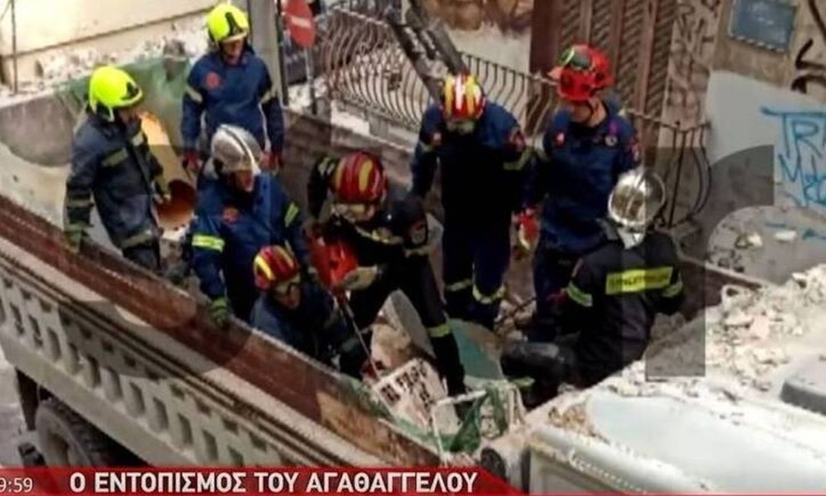 Πασαλιμάνι: Οι αγωνιώδεις προσπάθειες για τον απεγκλωβισμό του αστυνομικού [vid]