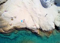 National Geographic: Μήλος και Τήνος ανάμεσα στα καλύτερα ελληνικά νησιά για διακοπές το καλοκαίρι του 2024