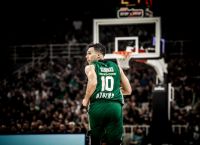 Απίστευτη διάκριση για Σλούκα!