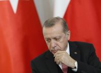 Bloomberg: Οι πέντε αιτίες που οδήγησαν σε συντριπτική ήττα τον Ερντογάν