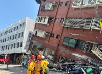 Σεισμός: Ώρες αγωνίας στην Ταϊβάν για εγκλωβισμένους σε σήραγγες και ερείπια [vid]