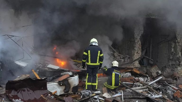Εκρήξεις στην ουκρανική περιφέρεια Ιβανο-Φρανκίφσκ, 18 νεκροί στο Τσερνίχιβ