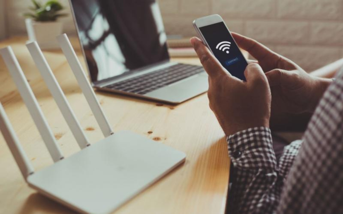 WiFi: Χρήσιμες συμβουλές για να το βελτιώσετε στο σπίτι