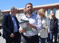 Επίσκεψη Ανδρουλάκη στη Βαρβάκειο