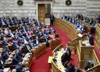 Στη Βουλή το κιτς σόου στην Ακρόπολη