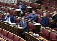 Κινητικότητα και ανατροπές στα δεξιά της ΝΔ