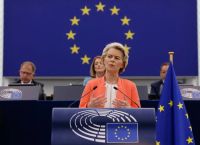 Ευρωπαίοι Επίτροποι κατηγορούν τη φον ντερ Λάιεν για «ρουσφέτι» 1,44 εκατ. ευρώ