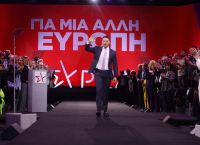Ανασύσταση του αντι-ΣΥΡΙΖΑ μετώπου βλέπει η Κουμουνδούρου