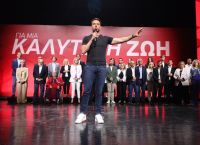 Ο πολυμέτωπος αγώνας Κασσελάκη