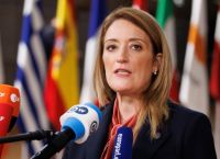 Μέτσολα: «Μην χάσετε την ευκαιρία» να ψηφίσετε στις ευρωεκλογές