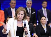 Η Χριστοφιλοπούλου “μαρτύρησε” το λόγο της υποψηφιότητας Μπελέρη