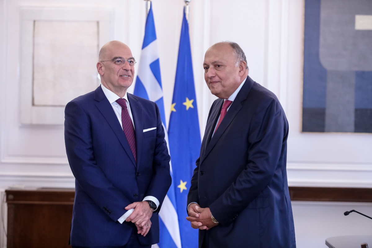 Για Γάζα και μεταναστευτικό ο Σούκρι στην Αθήνα