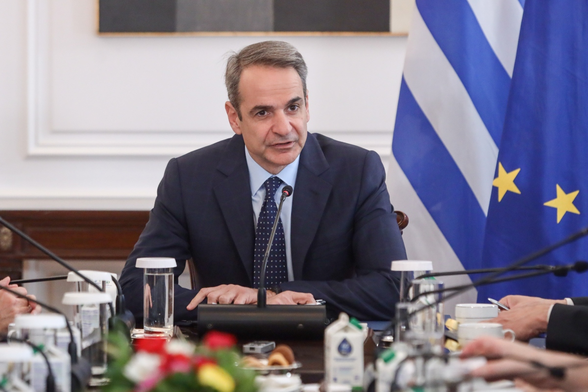 Πίεση Μητσοτάκη στα δεξιά της ΝΔ