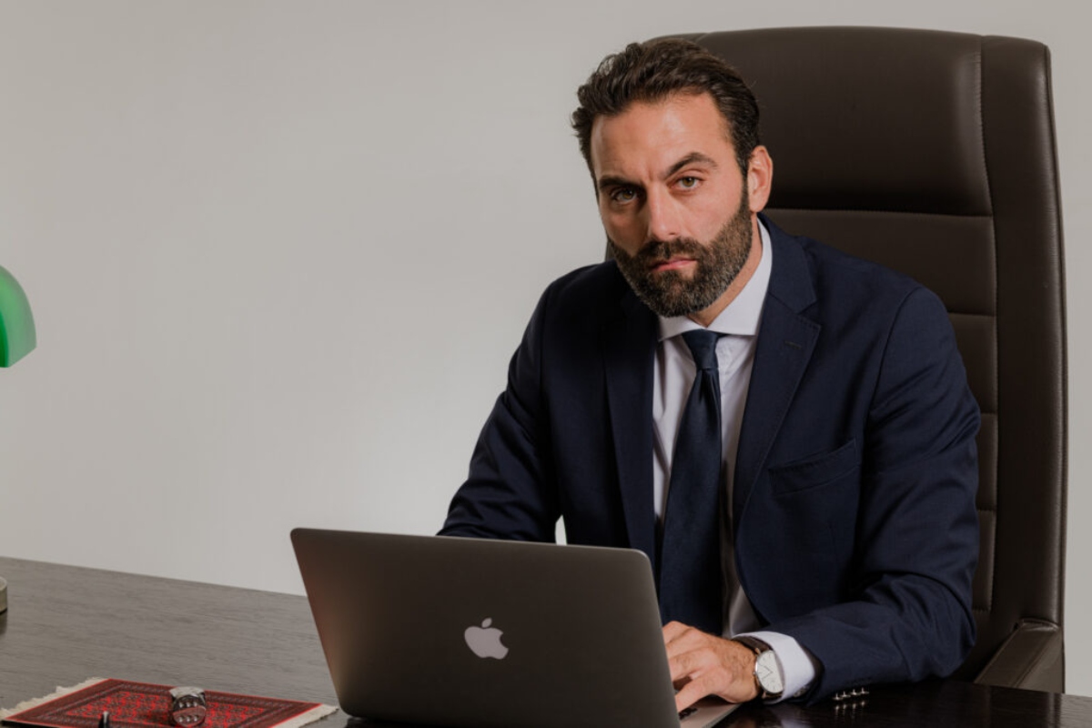 Ν. Πέττας για δημοπρασίες: Προβλήματα με την ομορότητα επί του παλαιού αιγιαλού!
