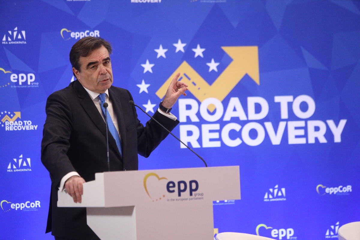 Ε.Ε.: Αυστηρότεροι κανόνες στο μεταναστευτικό