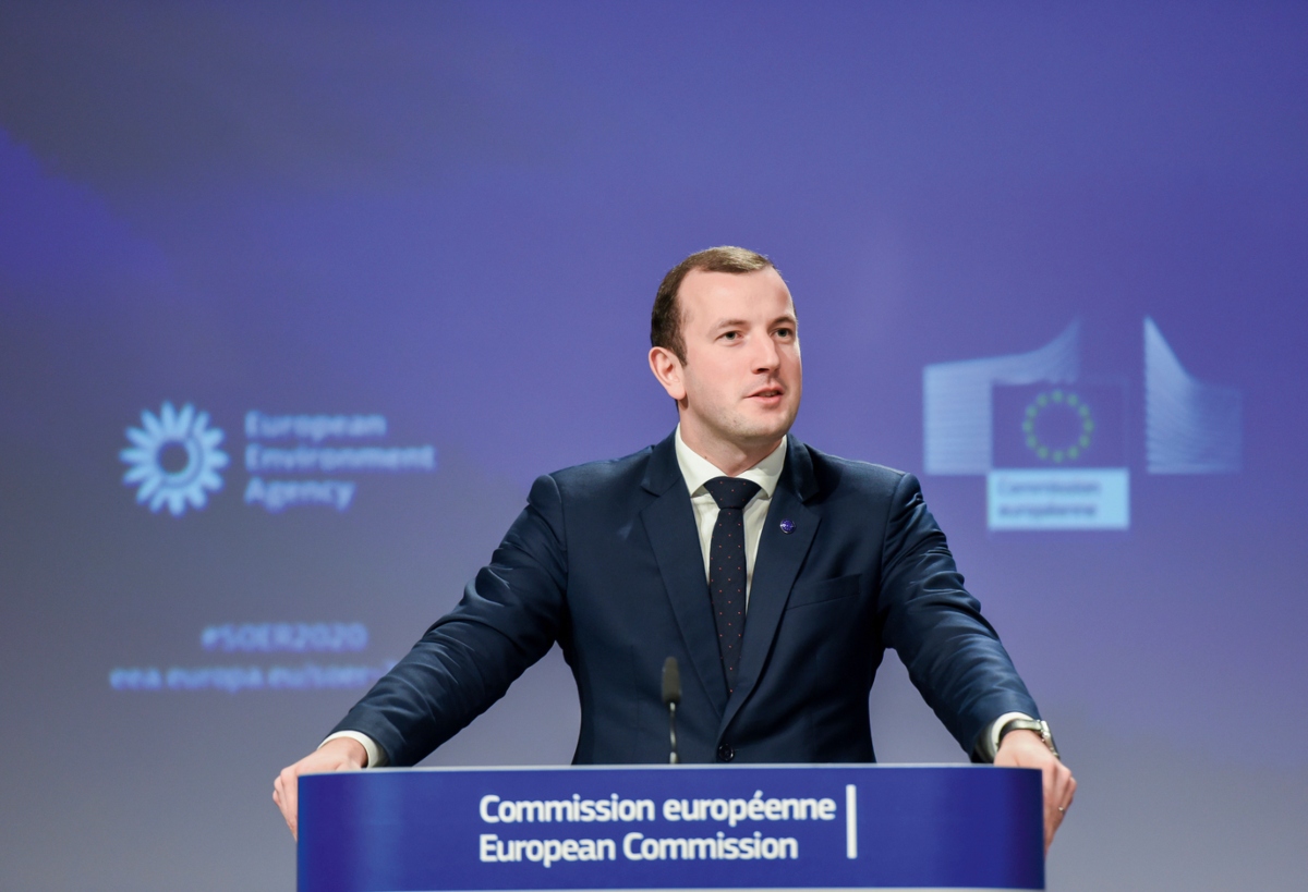 Οι Βρυξέλλες κατηγορούν τη Μ. Βρετανία για τη διαχείριση των χελιών