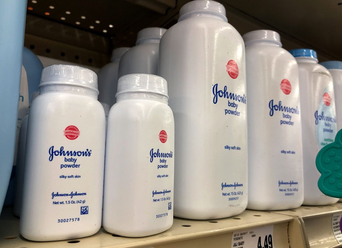 Johnson & Johnson: Η εταιρεία είναι διατεθειμένη να πληρώσει σχεδόν 6,5 δισ. δολάρια για το ύποπτο ταλκ