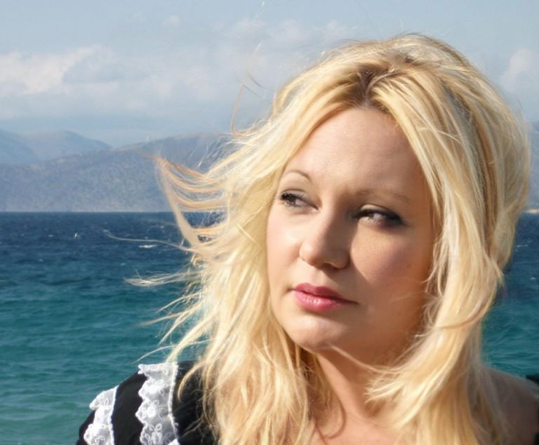 Καίτη Φίνου: «Σάπισαν τα δόντια μου, έφυγαν νύχια και μαλλιά» [vid]