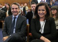 Η Μπακογιάννη αδειάζει Μητσοτάκη για τις Πρέσπες