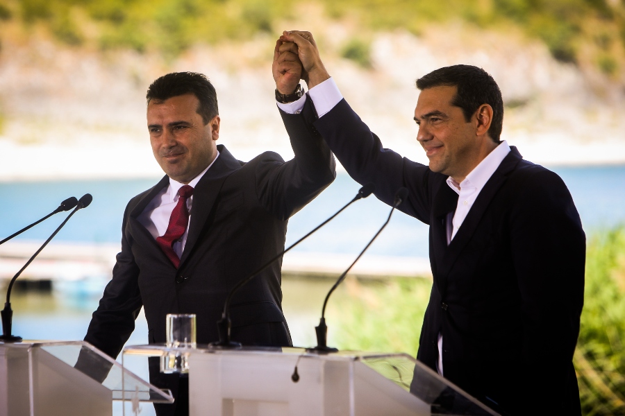 Πρέσπες: Το ΠΑΣΟΚ πελαγοδρομεί και ο ΣΥΡΙΖΑ επιτίθεται