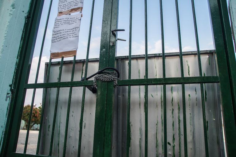 Τρεις συλλήψεις για τον τραυματισμό μαθητή από πόρτα σχολείου στην Κηφισιά [vid]
