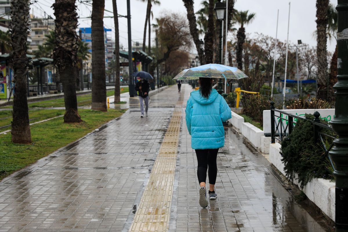 Μπόρες, τοπικές καταιγίδες και πτώση της θερμοκρασίας μετά τα 30άρια