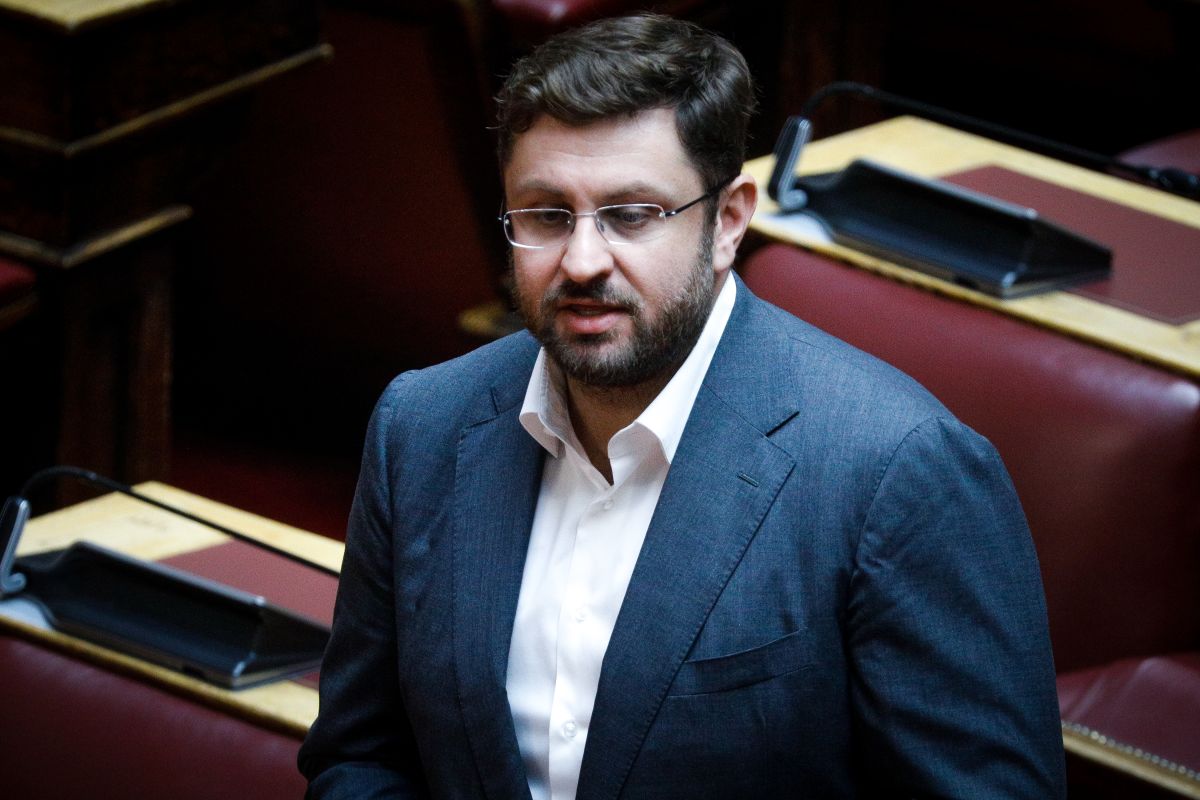 Ζαχαριάδης: «Ο κ. Σπηλιωτόπουλος δεν είναι στέλεχος του ΣΥΡΙΖΑ» [VID]