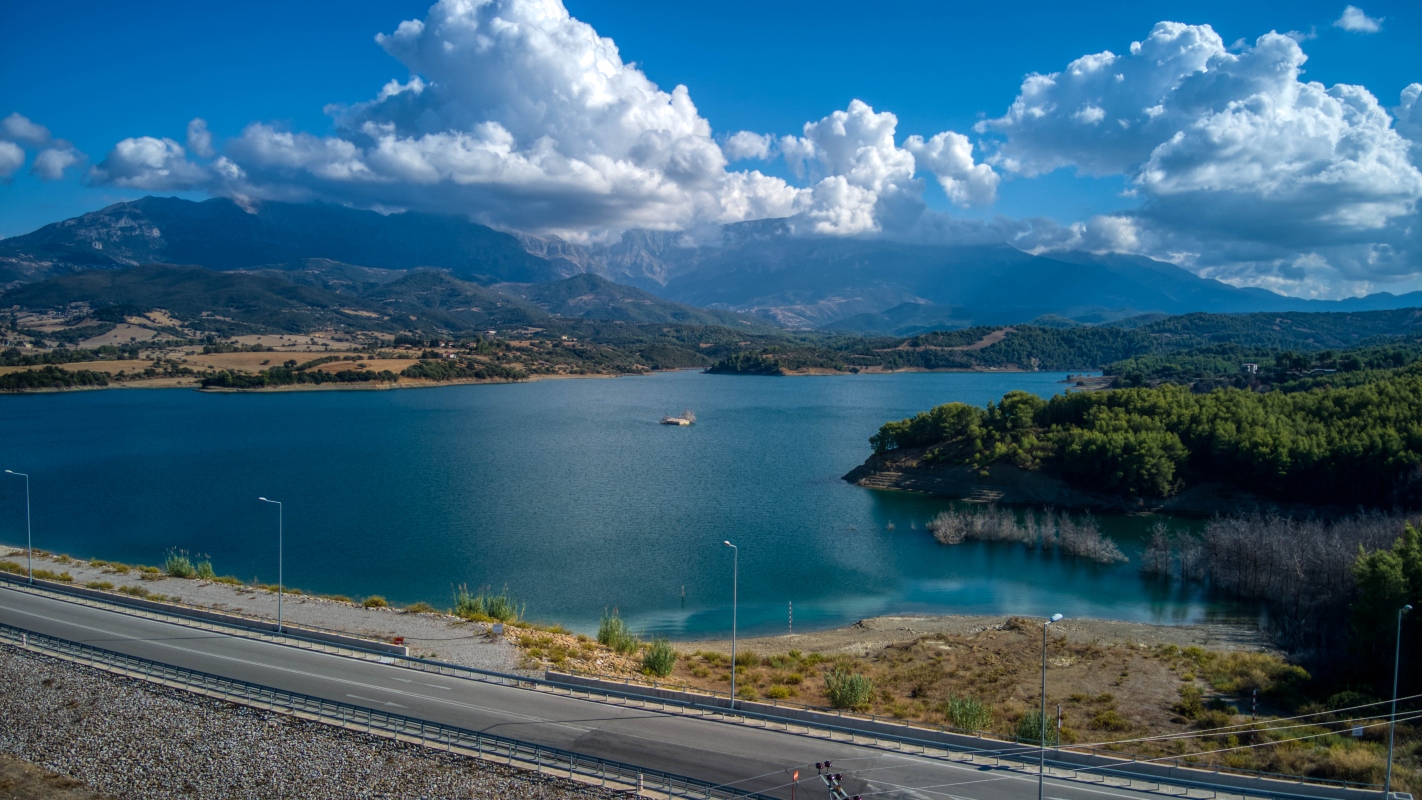 Τριπλασιάζεται ο εθνικός στόχος για τις φυσικές μπαταρίες ενέργειας