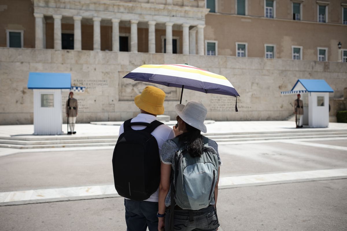 «Καμπανάκι» Λαγουβάρδου: Οδεύουμε ολοταχώς για έναν από τους πιο θερμούς Ιούνιους της μετεωρολογικής ιστορίας