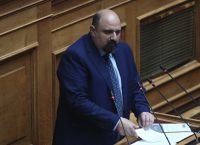 Τριαντόπουλος: Επέκταση της προσωρινής στέγασης για ένα έτος στη Θεσσαλία