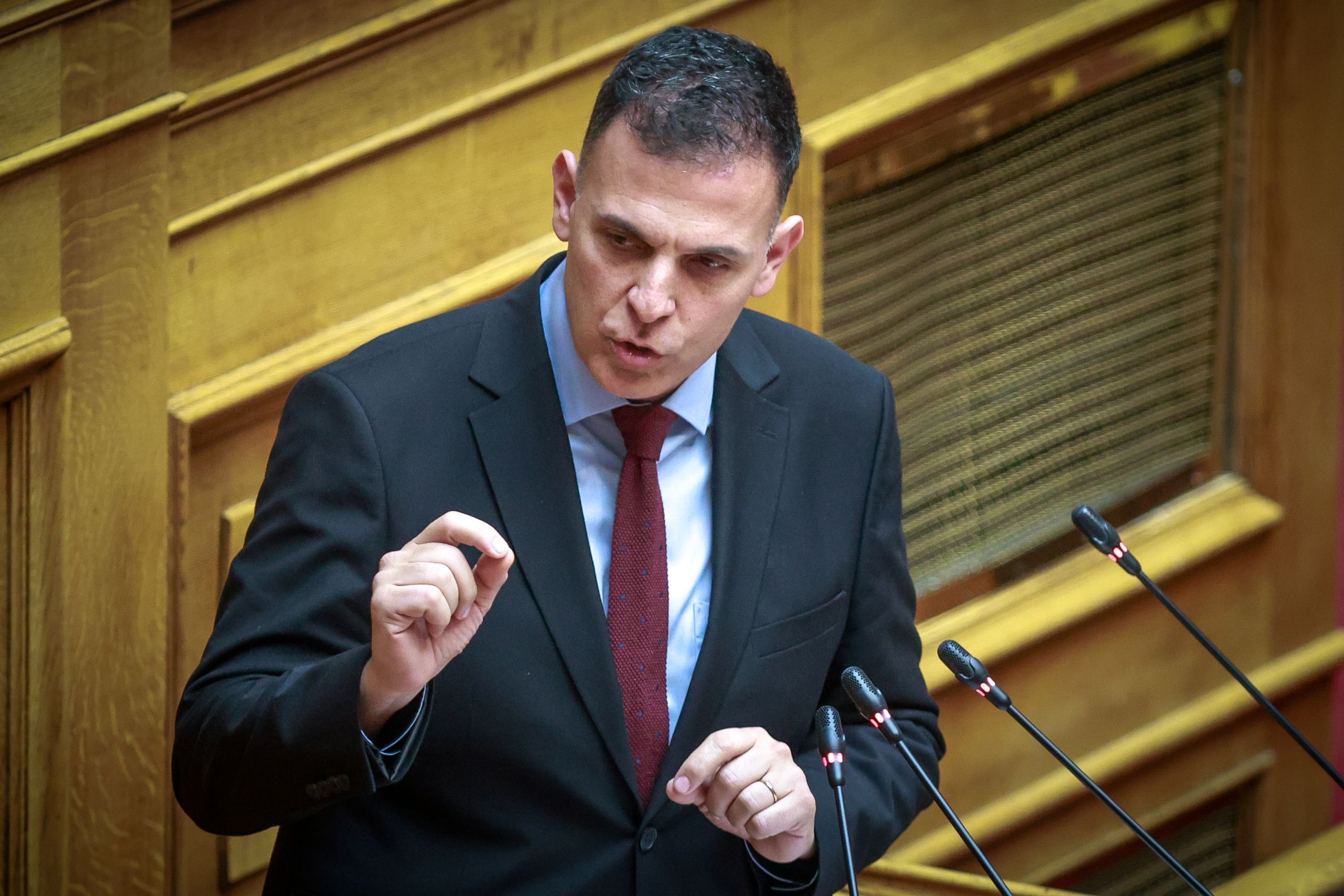 Γιώργος Καραμέρος: Μετατρέπουν την Ελλάδα σε «κράτος – πελάτη» οπλικών συστημάτων