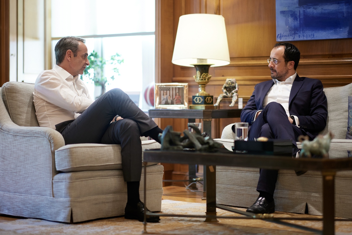 Τηλεφωνική επικοινωνία Μητσοτάκη – Χριστοδουλίδη εν όψει της συνάντησης με Ερντογάν