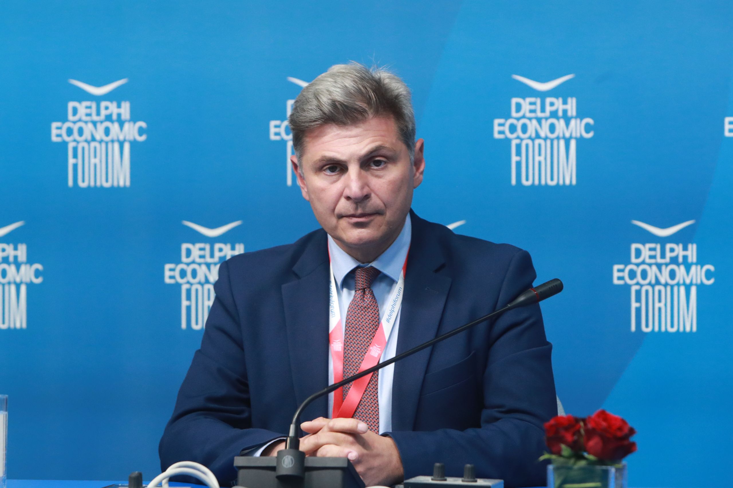 Συνέδριο Εconomist: Βολές Φαραντούρη κατά κυβέρνησης για τα καρτέλ
