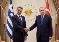 Συνάντηση Μητσοτάκη – Ερντογάν σε συννεφιασμένα Βαλκάνια