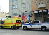 Γυναικοκτονία στο Μενίδι: Συνελήφθη ο σύζυγος της 40χρονης-Τη μαχαίρωσε στη μέση του δρόμου