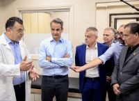 Επίσκεψη Μητσοτάκη στο ΚΑΤ: Βήμα-βήμα οι υποδομές του ΕΣΥ βελτιώνονται