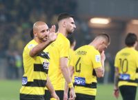 Πως έζησαν οι άνθρωποι της ΑΕΚ τη χαμένη ευκαιρία του Ανσαριφάρντ στο ντέρμπι με τον ΠΑΟΚ