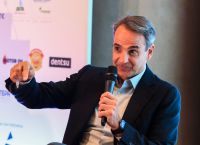 Μητσοτάκης: Το δημογραφικό είναι εθνικό πρόβλημα – Εφαρμόζουμε 60 πολιτικές για τη στήριξη των οικογενειών