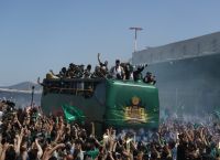 Παναθηναϊκός: Πράσινη αποθέωση -“Γκρέμισαν τα τείχη” για τους πρωταθλητές Ευρώπης [vid]