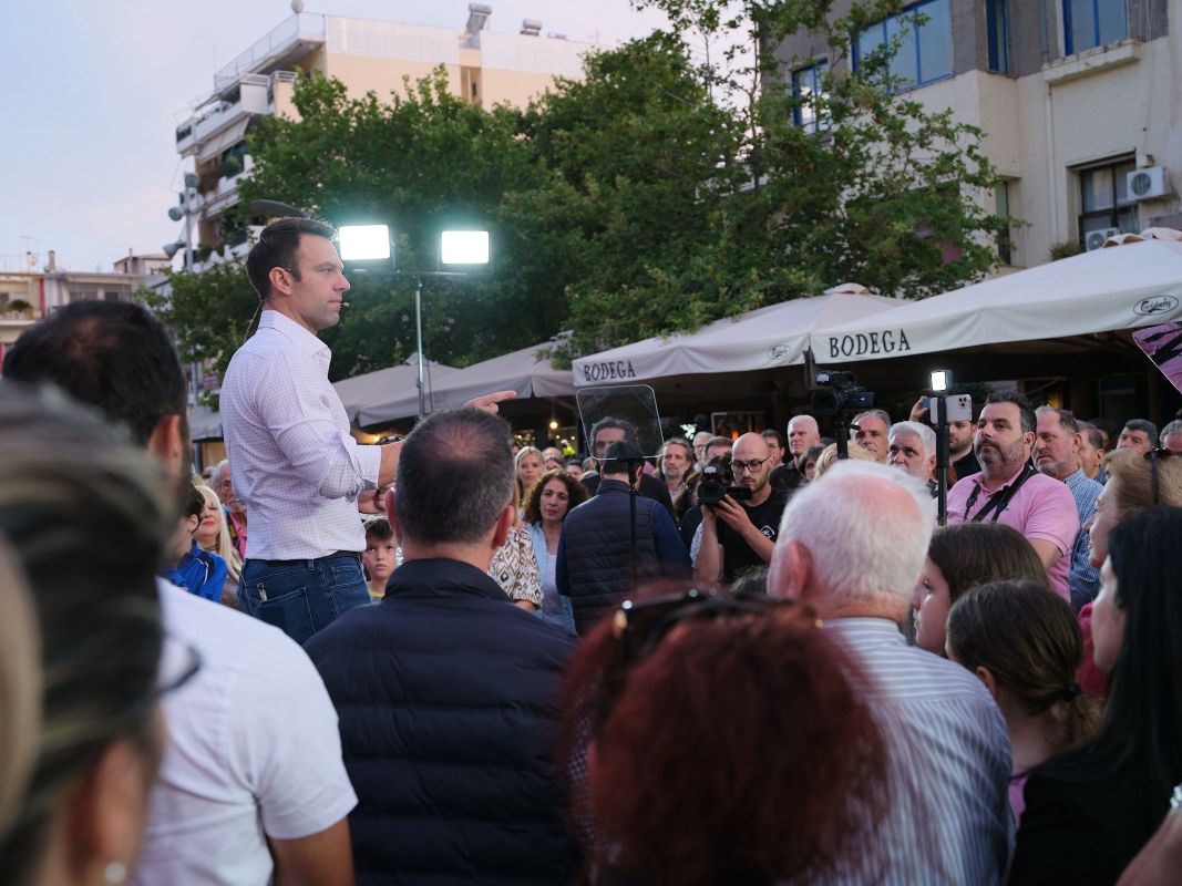 Κασσελάκης από Καλαμάτα: “Στείλτε τώρα το μήνυμα στην κυβέρνηση: Αλαζονεία τέλος”