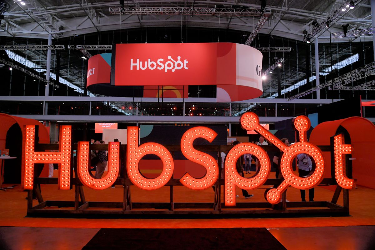 Ποια είναι η HubSpot και γιατί «μπήκε στο μάτι» της Google