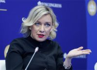 Ζαχάροβα: Δριμεία επίθεση για τους περιορισμούς της ΕΕ στα ρωσικά ΜΜΕ