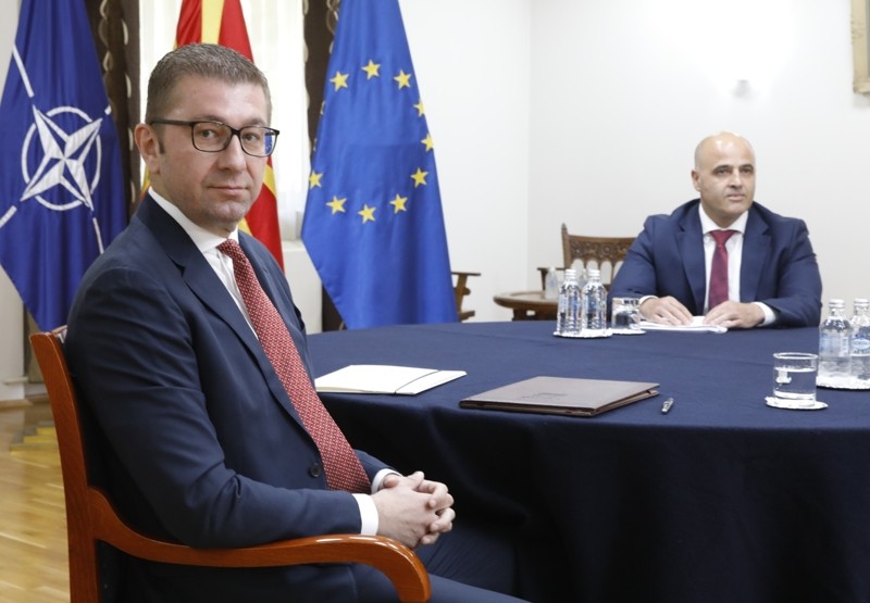 Βόρεια Μακεδονία: Προκαλεί ο Μιτσκόσκι – Θα αποκαλώ τη χώρα μου Μακεδονία, αν θέλετε, πάμε Χάγη