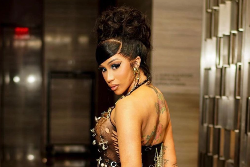 Cardi B: Αυτή είναι η αντίδρασή της σε όσους την αποκαλούν «χοντρή»