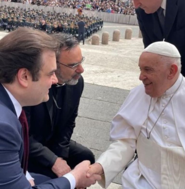Στο Βατικανό ο Κυριάκος Πιερρακάκης – Συναντήθηκε με τον Πάπα Φραγκίσκο [pic]
