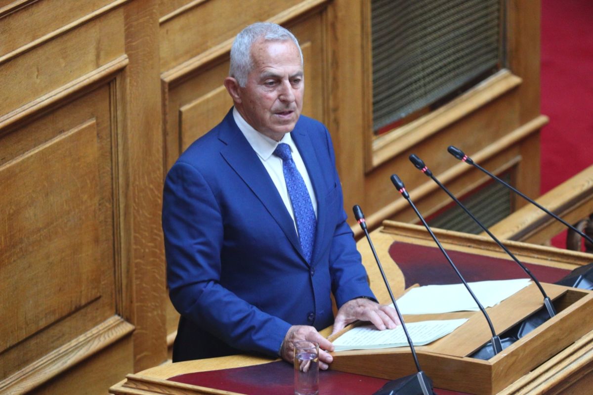 Ο Αποστολάκης για «μαύρα» στον ΣΥΡΙΖΑ: Ξέρετε κανένα κόμμα που να μην έχει;