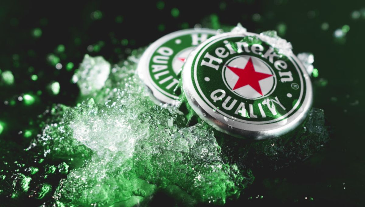 Heineken: Επενδύει 39 εκατ. λίρες για το άνοιγμα δεκάδων κλειστών pub στη Βρετανία